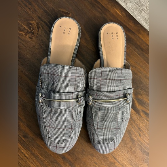 A new day Women’s Size 8.5 Slip-On Loafers - Picture 3 of 6